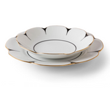 Molecot drops dinner plate